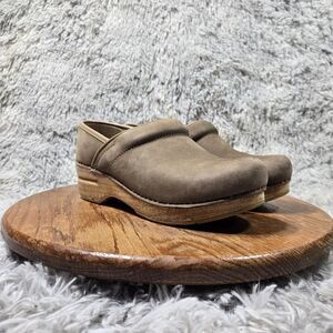 Dansko Womens Size 6.5-7 EU 37 Professional Tan Leather Comfort Nursing Clogs